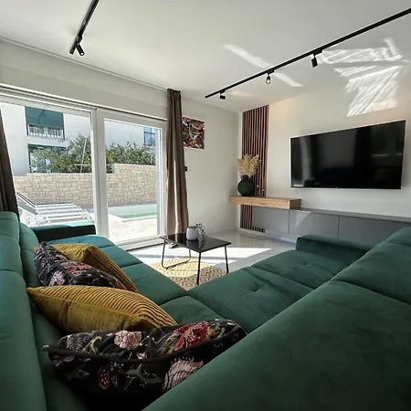 Velvet By Interhome Case de vacanță